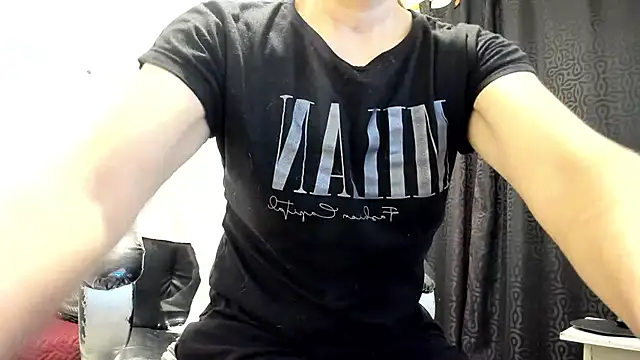Milf karlye online show from July 16, 2:06 am