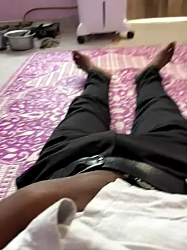 deshi boybig online show from November 18, 8:30 am