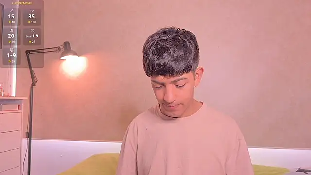 Snapshot of teobowny_ chatting on May 6, 6:02 pm teobowny online show from May 6, 6:02 pm