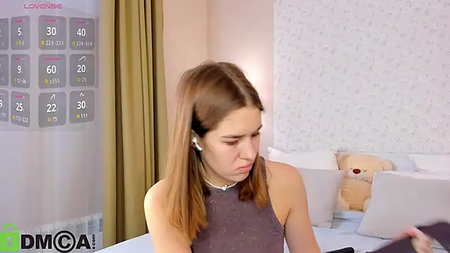 Jennifer Wadee online show from January 31, 11:25 pm