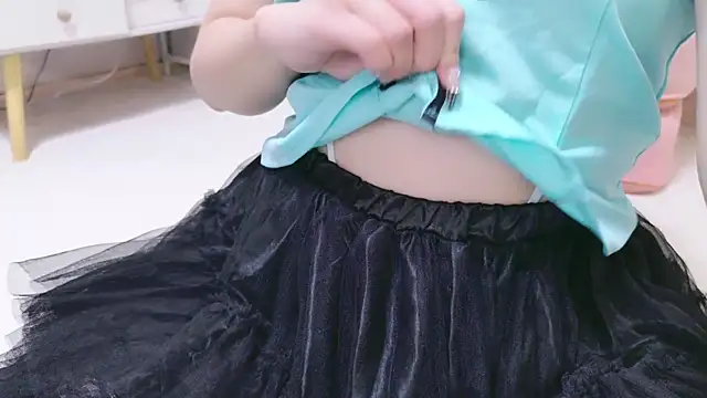 Snapshot of MAIKA_pyon chatting on March 6, 6:26 pm MAIKA pyon online show from March 6, 6:26 pm