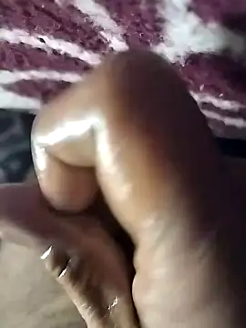 Snapshot of nidansohib1230 chatting on January 28, 7:10 pm nidansohib1230 online show from January 28, 7:10 pm