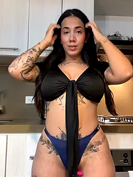 Snapshot of AndyFire69 chatting on September 14, 12:21 am AndyFire69 online show from September 14, 12:21 am