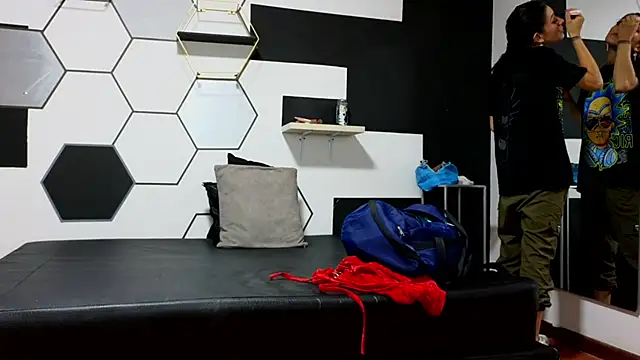 haileycat online show from February 13, 1:19 am