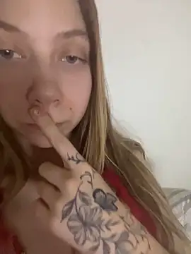 Snapshot of Mandispandis1 chatting on January 6, 8:28 pm Mandispandis1 online show from January 6, 8:28 pm