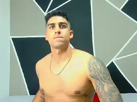 Snapshot of astrom_greyy chatting on December 19, 2:34 am astrom greyy online show from December 19, 2:34 am