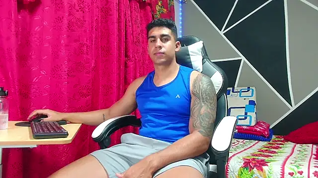 astrom greyy online show from December 20, 12:40 am