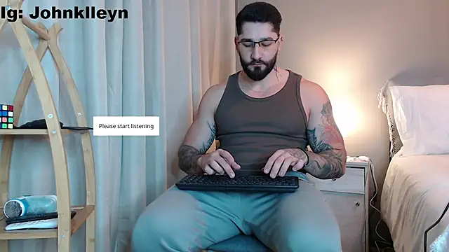 Snapshot of jonhklleyn chatting on June 9, 8:53 pm jonhklleyn online show from June 9, 8:53 pm