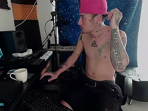 patrik tattoo  online show from December 9, 6:25 pm