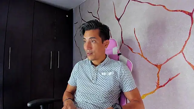 EdwardVlad online show from December 10, 10:26 pm