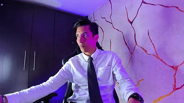 EdwardVlad online show from December 17, 7:15 pm