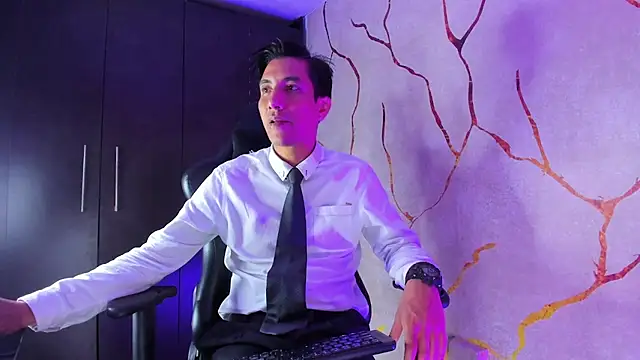 EdwardVlad online show from December 17, 10:32 pm