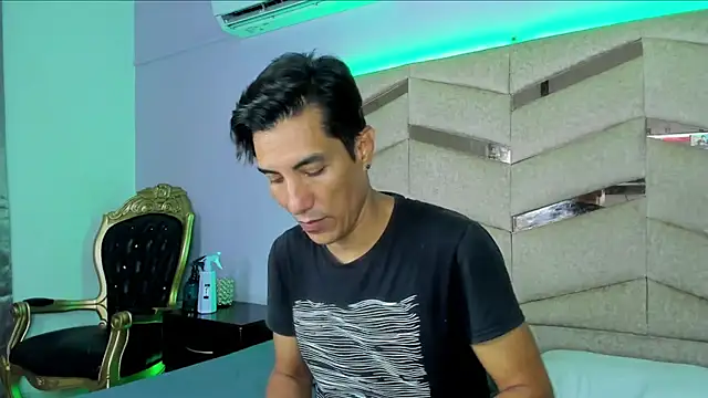 EdwardVlad online show from December 27, 7:35 pm