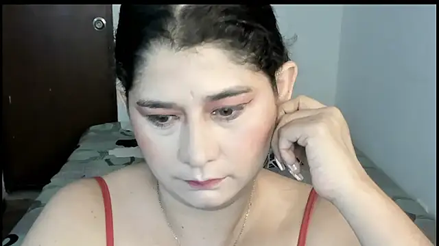 alinabozz1 online show from July 12, 2:57 am