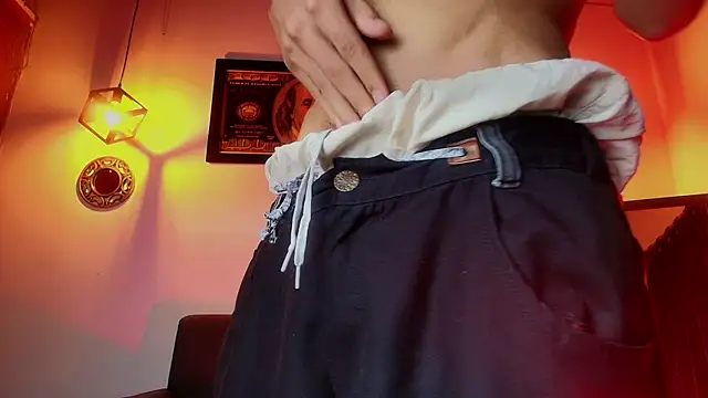 Snapshot of hares_mds chatting on December 15, 4:17 am hares mds online show from December 15, 4:17 am