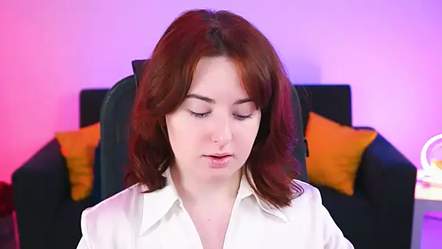 AnnTerry  online show from February 23, 6:45 pm