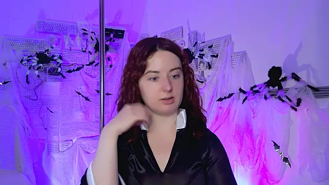 AnnTerry  online show from October 21, 8:37 am