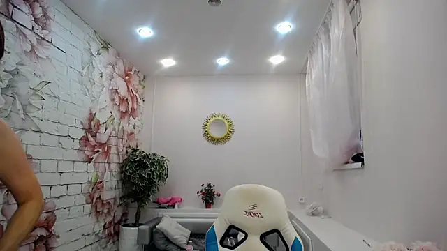 Cutie Asya online show from October 13, 4:45 am