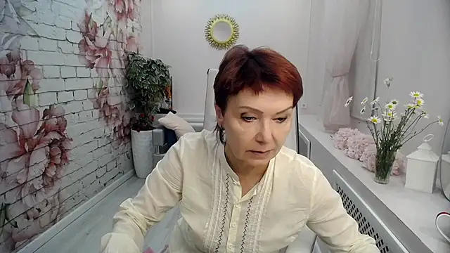 Snapshot of Cutie_Asya chatting on June 17, 4:04 am Cutie Asya online show from June 17, 4:04 am