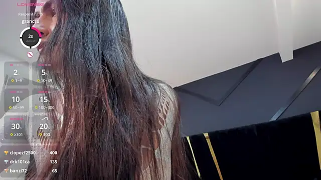 emilie xx  online show from March 21, 11:23 pm