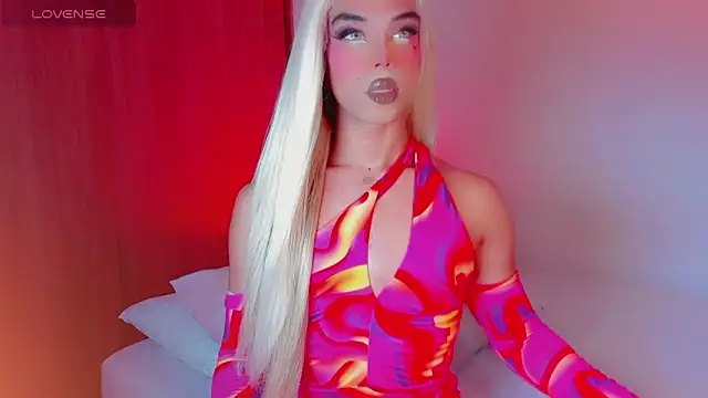 DanniLee  online show from March 10, 7:08 pm