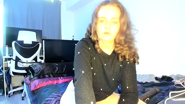 Snapshot of ENGLISHEMILY_69 chatting on January 24, 3:02 pm ENGLISHEMILY 69 online show from January 24, 3:02 pm