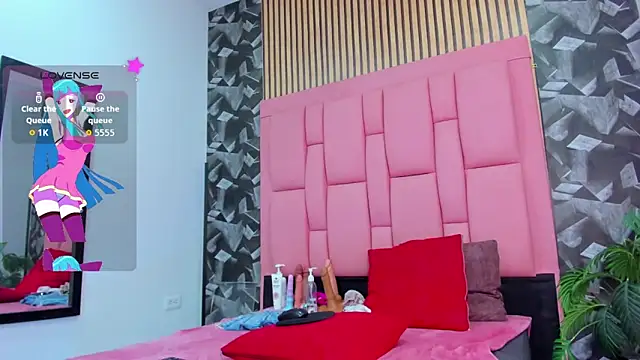 Snapshot of Brithanyslim chatting on December 16, 8:14 pm Brithanyslim online show from December 16, 8:14 pm