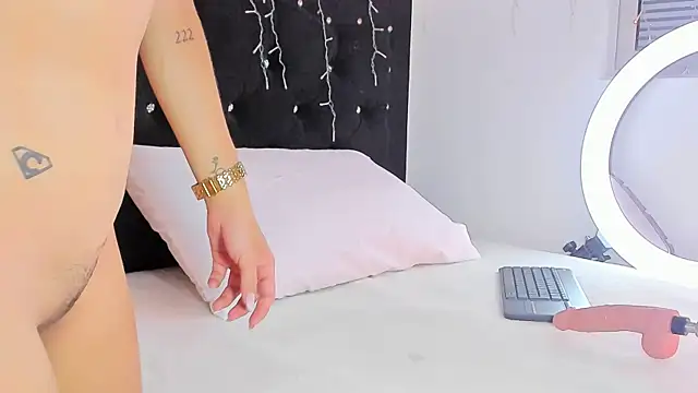 Annyy Ricee28 online show from March 10, 9:25 am