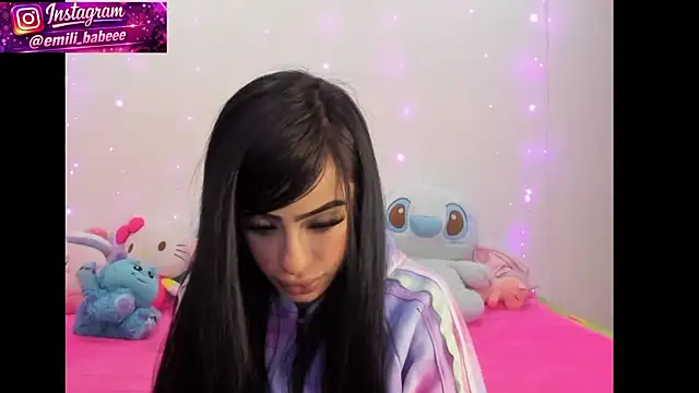 Snapshot of tamy_ian chatting on May 13, 6:11 am tamy ian online show from May 13, 6:11 am