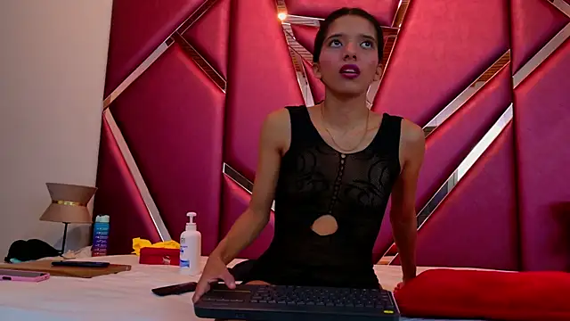 RebecaRelish online show from February 7, 3:45 am