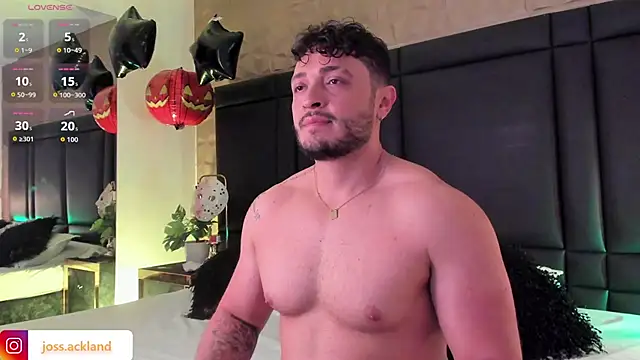 Snapshot of JossAckland chatting on October 26, 7:53 pm JossAckland online show from October 26, 7:53 pm