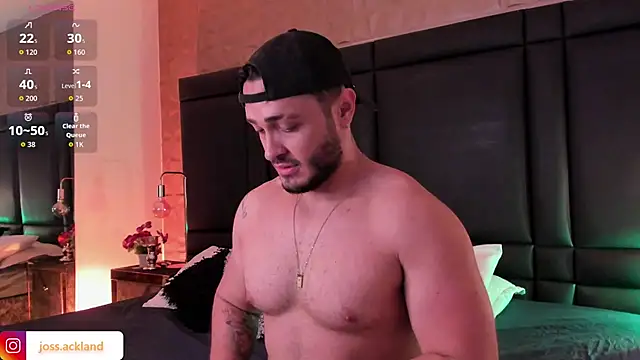 Snapshot of JossAckland chatting on November 4, 8:08 pm JossAckland online show from November 4, 8:08 pm