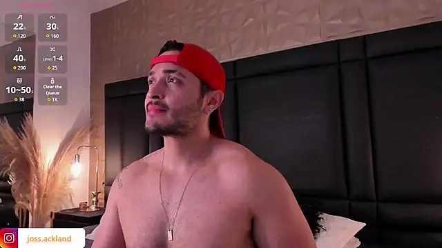 Snapshot of JossAckland chatting on December 3, 7:45 pm JossAckland online show from December 3, 7:45 pm