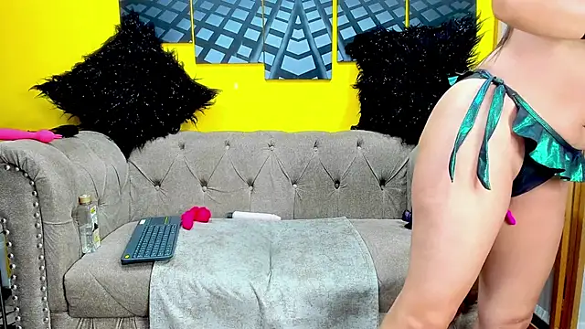 Snapshot of SusanSlim chatting on November 7, 4:51 pm SusanSlim online show from November 7, 4:51 pm