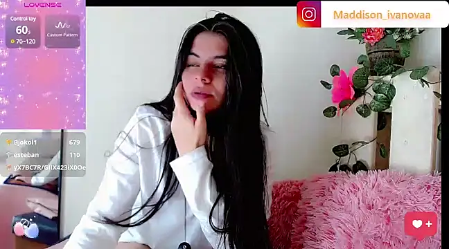 Snapshot of Madisson_Ivanova chatting on January 25, 11:13 am Madisson Ivanova online show from January 25, 11:13 am