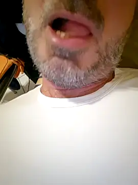 1talianBeutifulCock online show from December 15, 6:48 pm