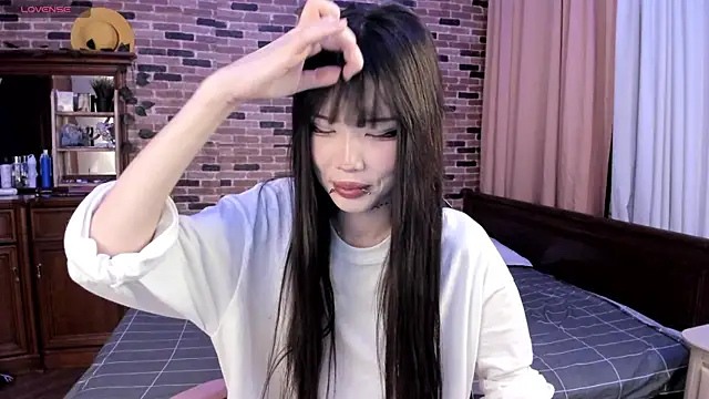 Velvetsky 1 online show from November 9, 3:10 pm