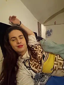 Snapshot of perla97 chatting on December 2, 7:27 pm perla97 online show from December 2, 7:27 pm