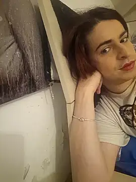 Snapshot of perla97 chatting on December 5, 10:23 am perla97 online show from December 5, 10:23 am