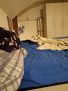 Snapshot of perla97 chatting on December 8, 8:58 pm perla97 online show from December 8, 8:58 pm