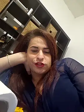 Snapshot of perla97 chatting on December 20, 1:14 am perla97 online show from December 20, 1:14 am