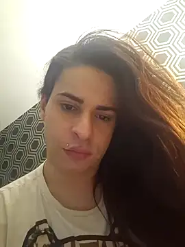 Snapshot of perla97 chatting on February 27, 2:32 pm perla97 online show from February 27, 2:32 pm