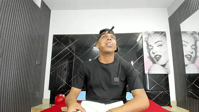 Snapshot of ada-brooke chatting on February 18, 3:35 am ada-brooke online show from February 18, 3:35 am