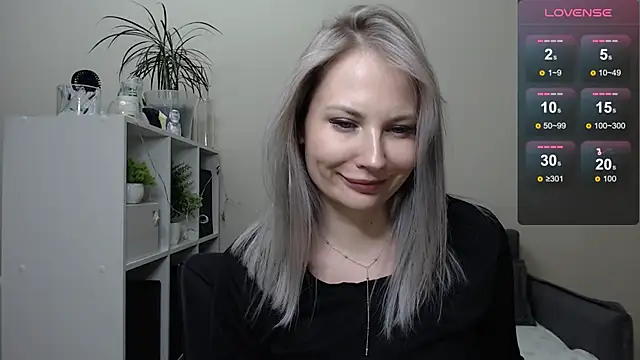 Sunny bunny6 online show from December 16, 1:00 pm