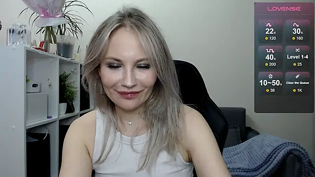 Sunny bunny6 online show from March 12, 9:02 am