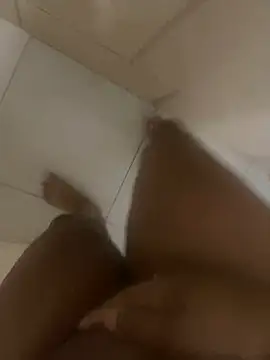 Snapshot of mjnas chatting on January 18, 2:25 am mjnas online show from January 18, 2:25 am