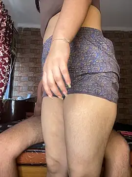 STEP SISTER1 online show from October 31, 9:21 am