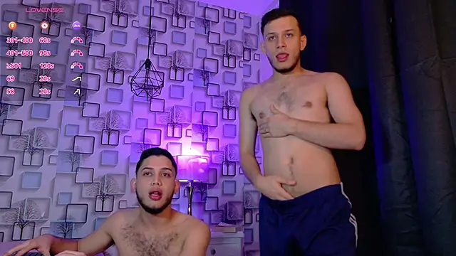 Snapshot of TommyandBillie chatting on November 9, 1:20 pm TommyandBillie online show from November 9, 1:20 pm