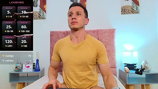 Snapshot of Andrewfalcon chatting on January 26, 5:44 pm Andrewfalcon online show from January 26, 5:44 pm