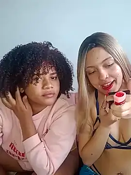 Snapshot of DANIELA_MICHEL chatting on December 9, 3:44 pm DANIELA MICHEL online show from December 9, 3:44 pm